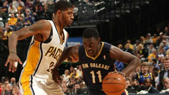 Report: Pelicans guard Jrue Holiday out indefinitely with stress fracture