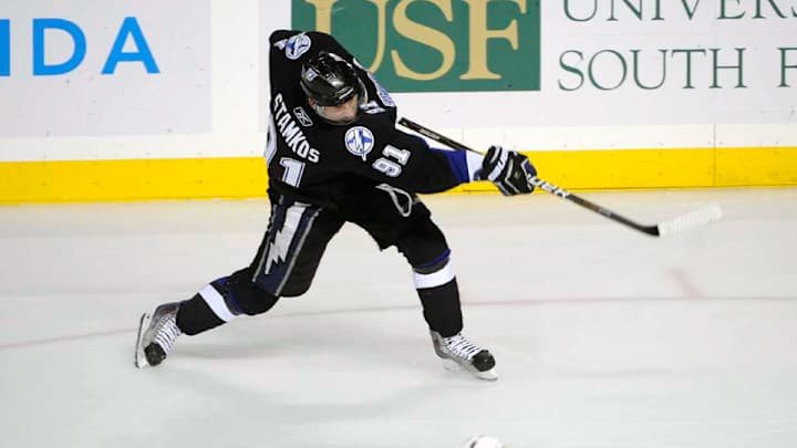 Bolts' Steven Stamkos takes aim, makes a mess in new Bauer ad spot Bolts' Steven Stamkos takes aim, makes a mess in new Bauer ad spot
