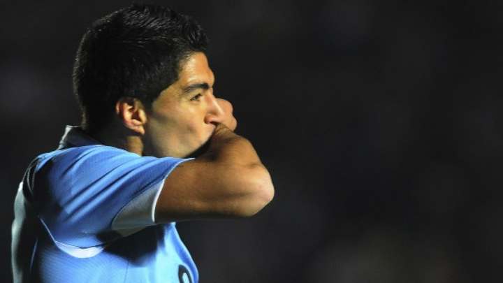 Report: Uruguay striker Luis Suarez to play in World Cup opener vs. Costa Rica