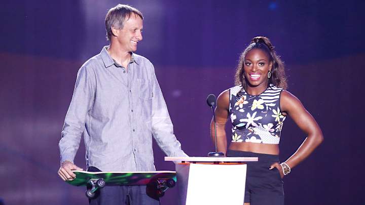 Daily Bagel: Sloane Stephens, Tony Hawk present at Kids' Choice Awards