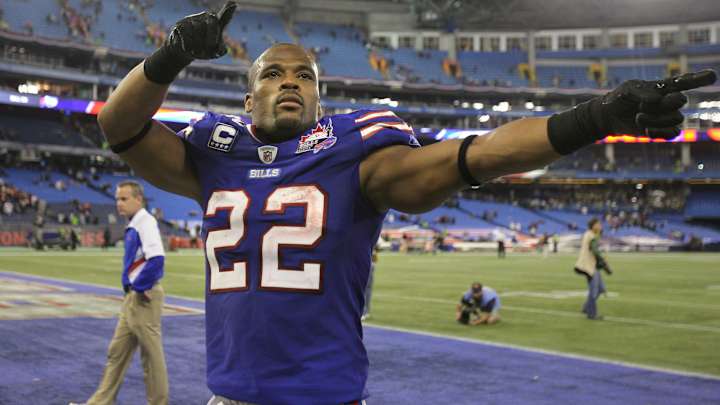Fred Jackson signs one-year contract extension with Bills Fred Jackson signs one-year contract extension with Bills