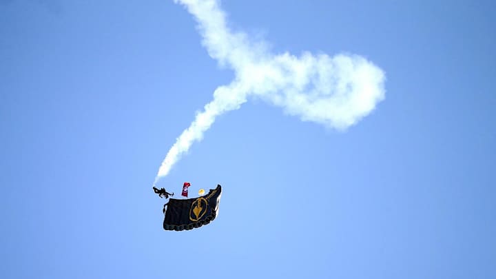 Wacky Sports Photos of the Week (Nov. 12-18)