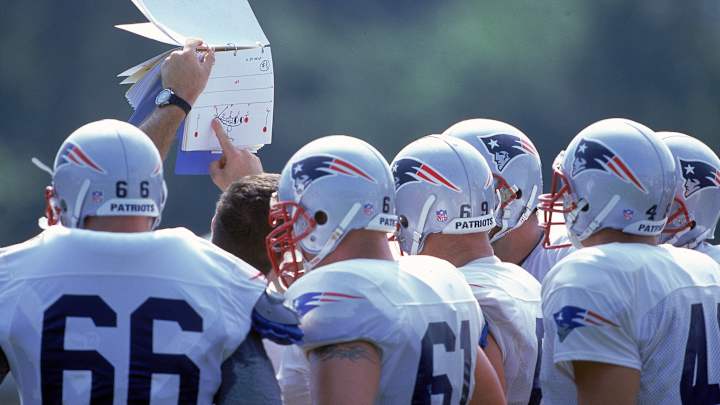 Stupid Bowl Sunday: How televising NFL games dumbs them down