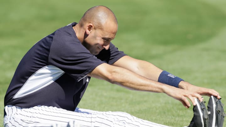 After injury-wracked 2013, can Derek Jeter hold up in final year?