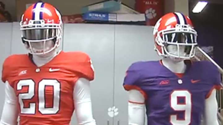 Video: Clemson QB Cole Stoudt pulls mannequin prank on teammates Video: Clemson QB Cole Stoudt pulls mannequin prank on teammates