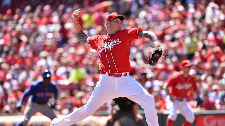 Cincinnati Reds trade pitcher Mat Latos to Miami Marlins