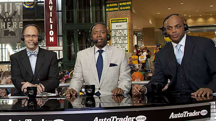 NCAA tourney viewer's guide, Barkley's odd CBS relationship, more