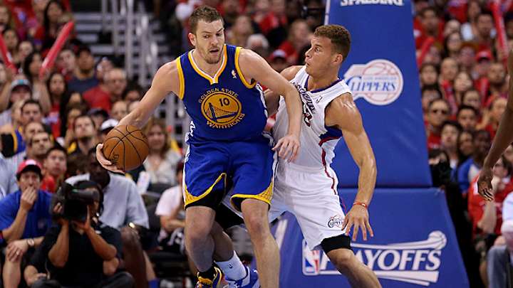 With Curry limited, Warriors counter Clippers to take Game 1 With Curry limited, Warriors counter Clippers to take Game 1