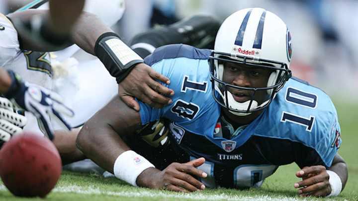 Cleveland Browns part ways with quarterback Vince Young after just 11 days