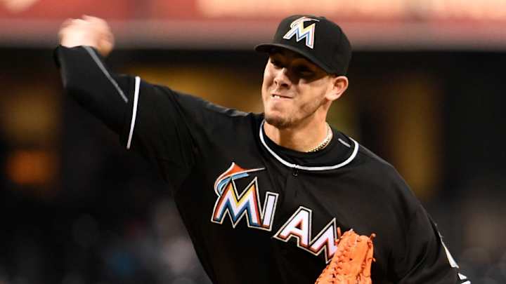 Marlins pitcher Jose Fernandez cleared to throw on Oct. 1