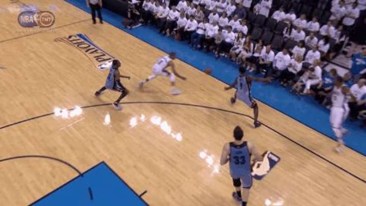 Video: Thunder's Kevin Durant converts improbable 4-point play vs. Grizzlies