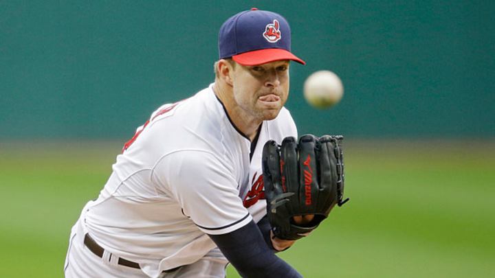 Kluber tops Hernandez for AL Cy Young; Kershaw wins again in NL Kluber tops Hernandez for AL Cy Young; Kershaw wins again in NL