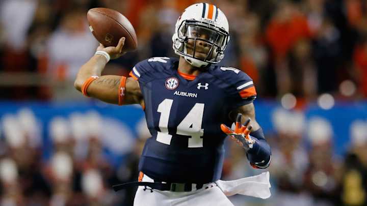 Auburn QB Nick Marshall starts second half against Arkansas