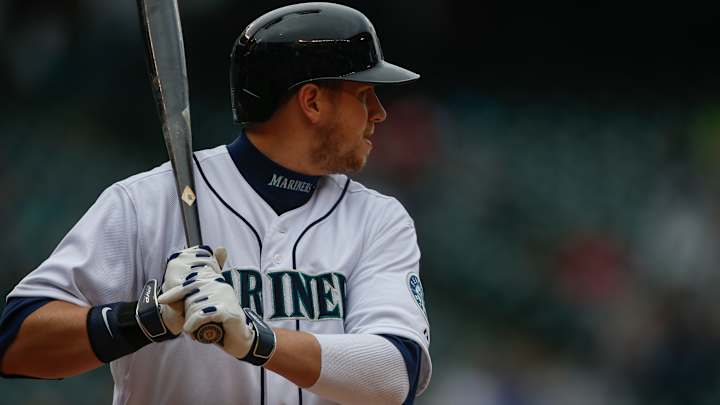 Report: Seattle Mariners option first baseman Justin Smoak to Triple-A