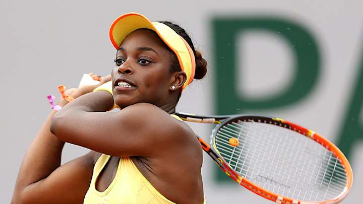 Stephens, Kuznetsova advance to the French Open's third round