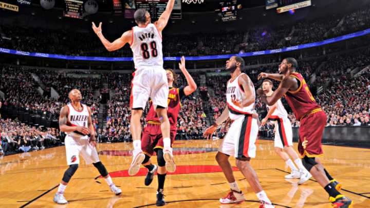 Short Corner: Nicolas Batum's rebounding, O.J. Mayo's tailspin and more Short Corner: Nicolas Batum's rebounding, O.J. Mayo's tailspin and more