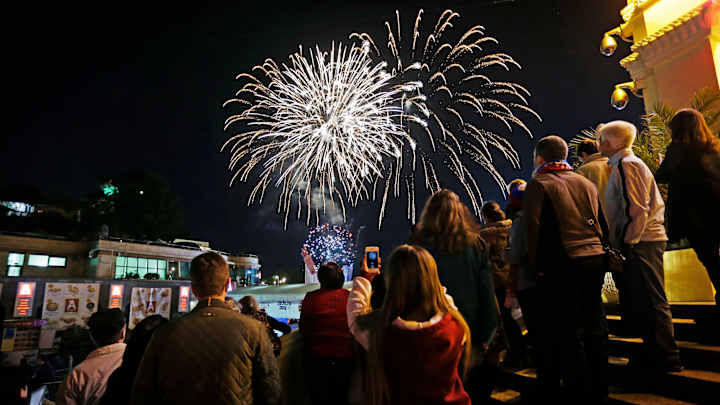 SOCHI SCENE: Sochi at night