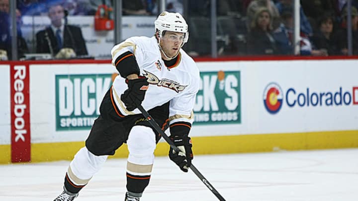Anaheim Ducks lose Cam Fowler to knee injury Anaheim Ducks lose Cam Fowler to knee injury