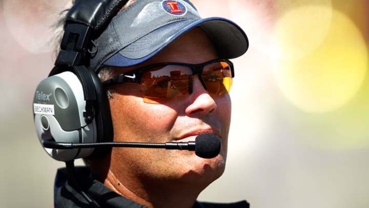 Illinois, Tim Beckman looking for signs of progress this spring