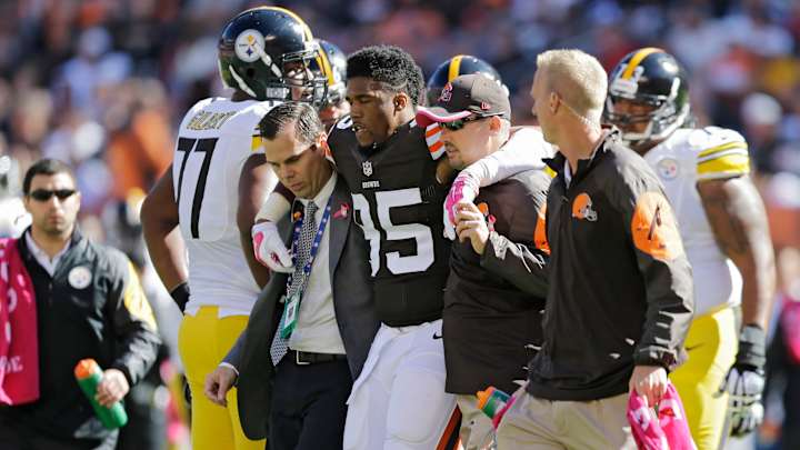 Reports: Browns DE Armonty Bryant, C Alex Mack out for season