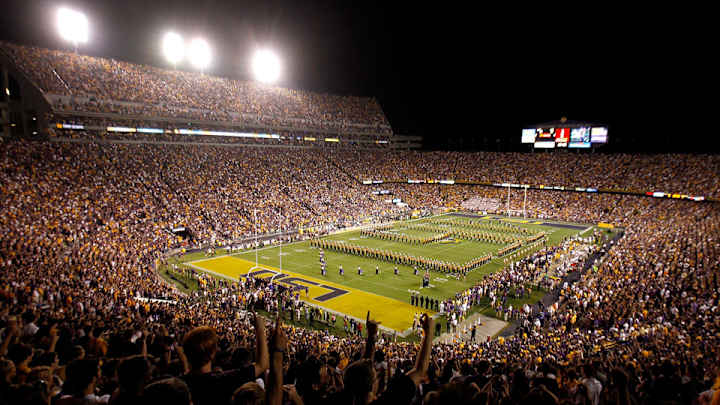 Report: LSU DT Quentin Thomas tears biceps, out for year