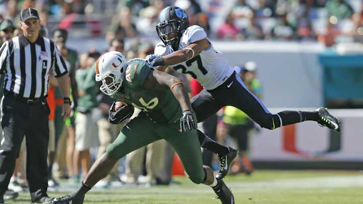 Miami TE Clive Walford to have knee surgery, status for bowl uncertain