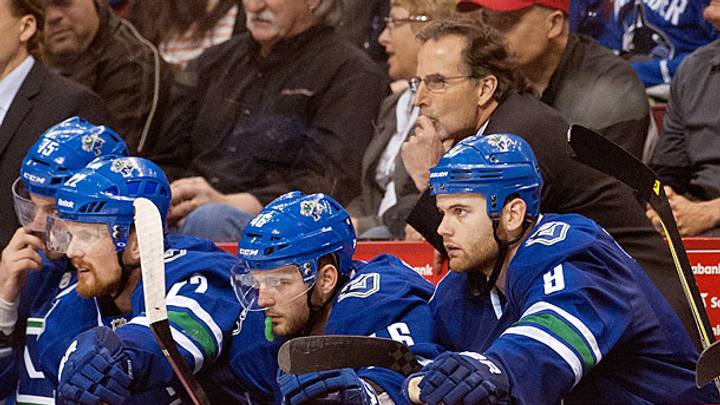 Top Line: Canucks face big choice; David Letterman's hockey top-10; more links