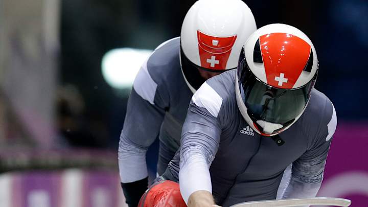 Zubkov rolls to Olympic 2-man bobsled gold medal