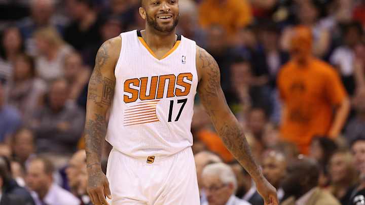 Suns re-sign forward P.J. Tucker