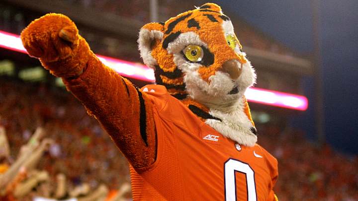 Clemson fan removed from Louisville defensive huddle on Saturday