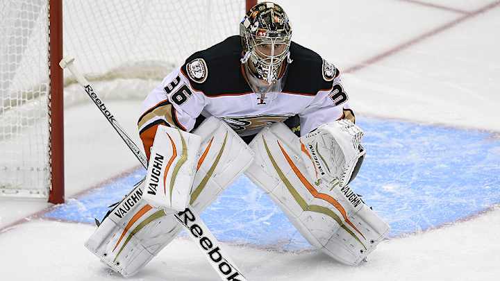 Ducks reassign rookie goalie Jonathan Gibson to AHL Norfolk