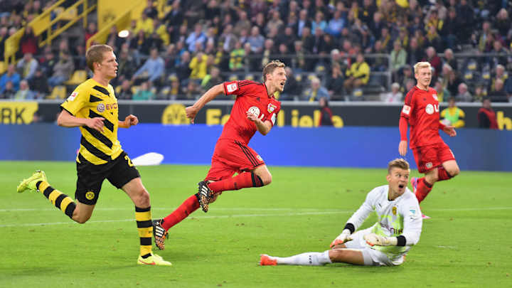 Bundesliga: Leverkusen tops Dortmund; Hannover drops Schalke