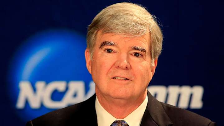 Mark Emmert open to allowing NBA D-League players back to NCAA