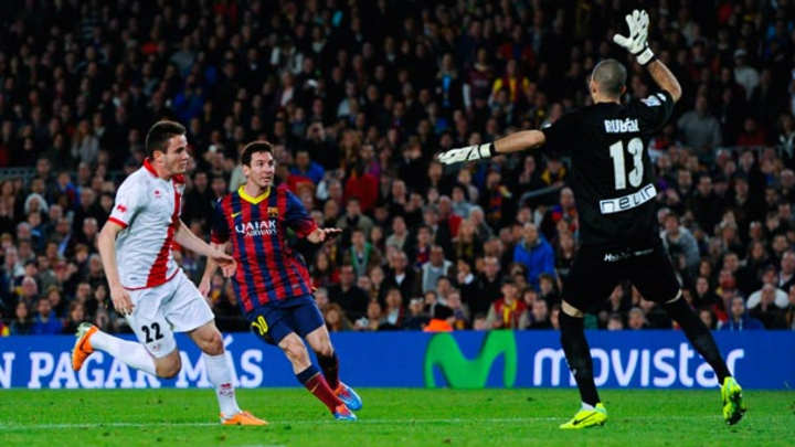 Watch: Messi passes Di Stefano's goals mark; Neymar hits golazo in injury return