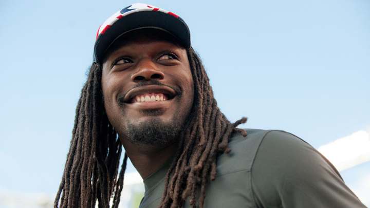 Texans rookie Jadeveon Clowney returns to practice, will play Sunday Texans rookie Jadeveon Clowney returns to practice, will play Sunday