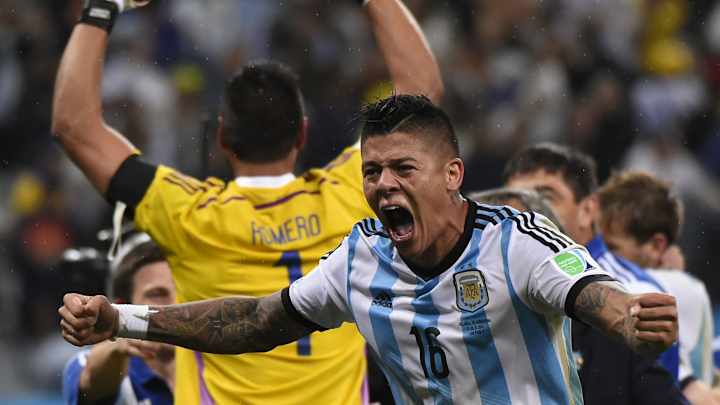 Manchester United signs Marcos Rojo, loans Nani Manchester United signs Marcos Rojo, loans Nani