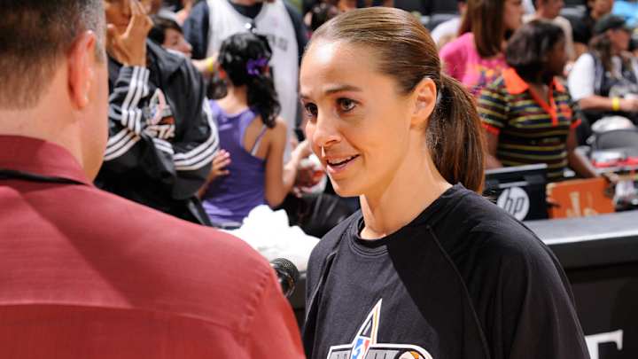 Becky Hammon: If not qualified, Spurs job would be 'catastrophic'