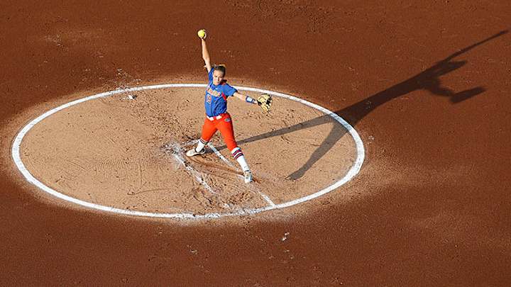 Florida's Hannah Rogers tosses a complete-game gem against Alabama Florida's Hannah Rogers tosses a complete-game gem against Alabama