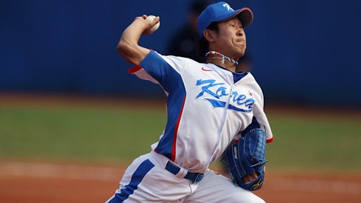 Orioles finalize three-year deal with Korean P Suk-min Yoon Orioles finalize three-year deal with Korean P Suk-min Yoon