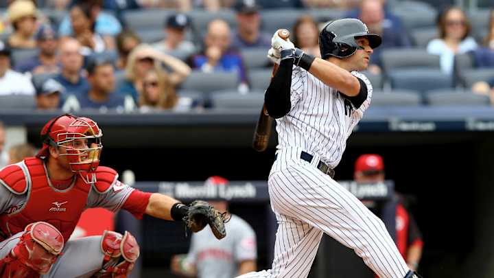 Longtime Orioles second baseman Brian Roberts retires after 14 seasons