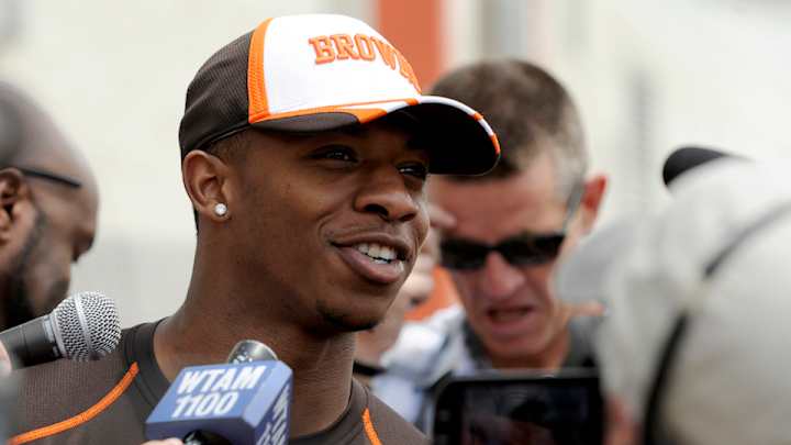 Cleveland Browns sign first-round draft pick Justin Gilbert