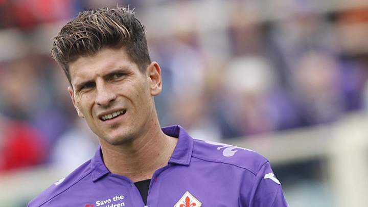 Mario Gomez returns to Fiorentina training after long-term injury