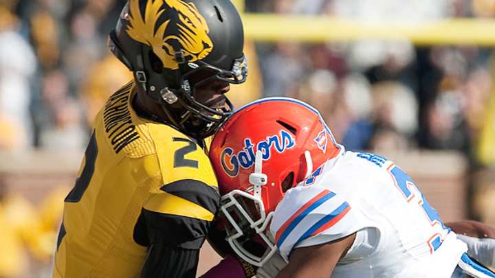 Report: NCAA approves change to 15-yard targeting penalty