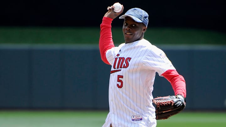Teddy Bridgewater's first pitch was not so great Teddy Bridgewater's first pitch was not so great