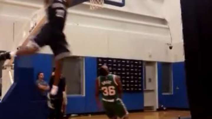 Watch the best dunks from NBA Rookie photo shoot day Watch the best dunks from NBA Rookie photo shoot day