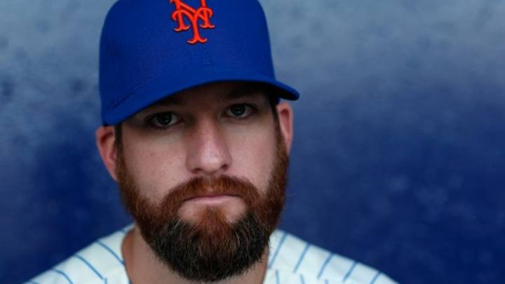 Mets pitcher Bobby Parnell may need surgery for torn ligament in pitching elbow Mets pitcher Bobby Parnell may need surgery for torn ligament in pitching elbow