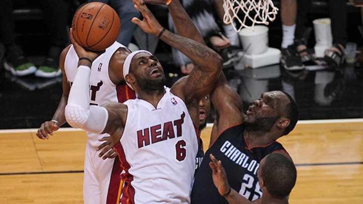 Three-Pointers: Heat survive furious rally from Bobcats to take 2-0 series lead