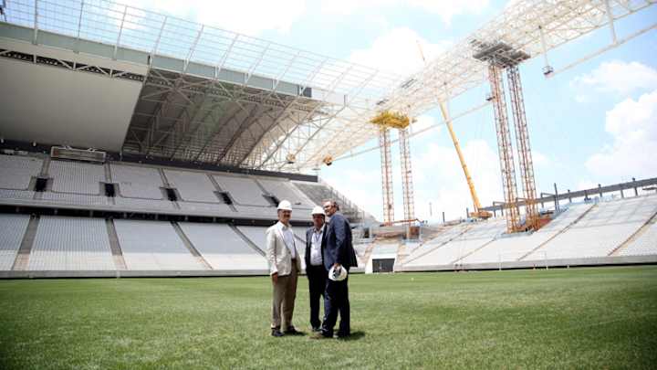Sao Paulo WC stadium '98 percent' completed after roof replacement