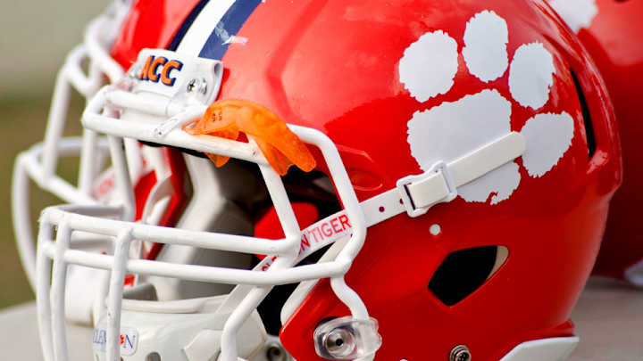Ex-Clemson WR Kyrin Priester transfers to Washington State