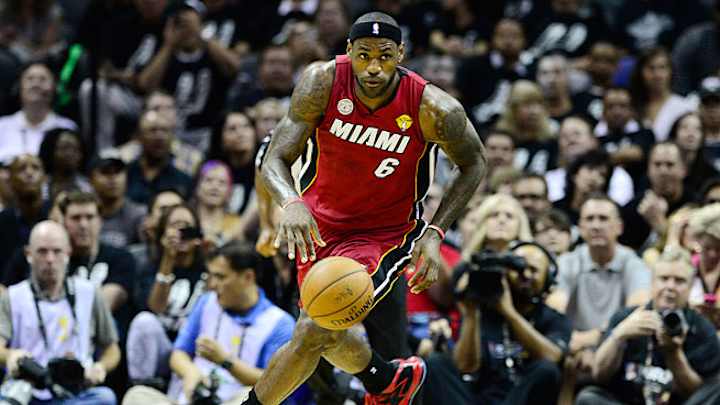 As LeBron's next Decision looms, Cavs lurk in background